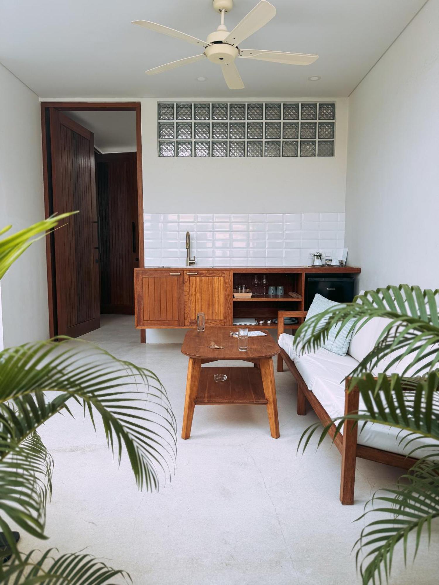 Neptune Studios Adults Only Gym And Recovery Access Kuta  Zewnętrze zdjęcie
